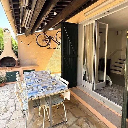 Vakantiehuis Mitoyenne T3 Avec Piscine Et Parking - Fr-1-607-49